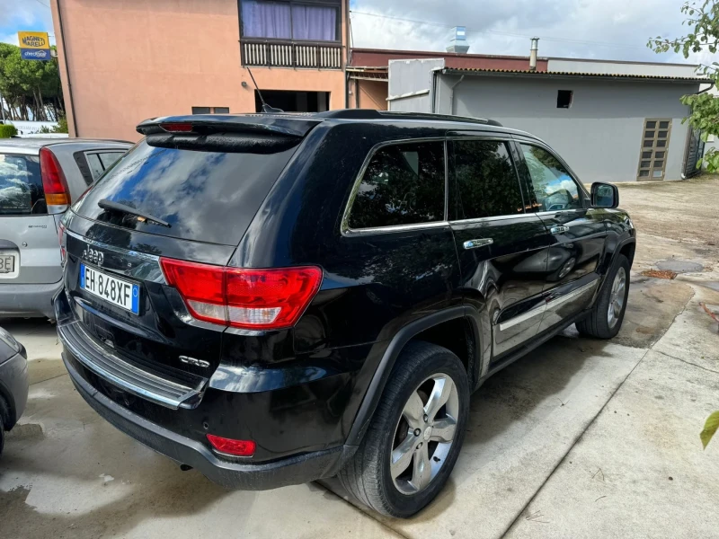 Jeep Grand cherokee Overland , снимка 2 - Автомобили и джипове - 49000011