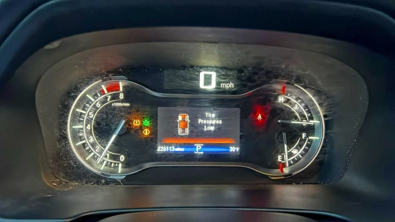 Honda Ridgeline, снимка 8 - Автомобили и джипове - 53136301