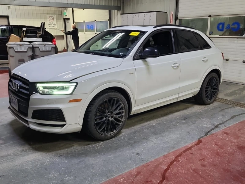 Audi Q3 * 2.0 TFSI quattro Technik Tiptronic * CARFAX * БЕ