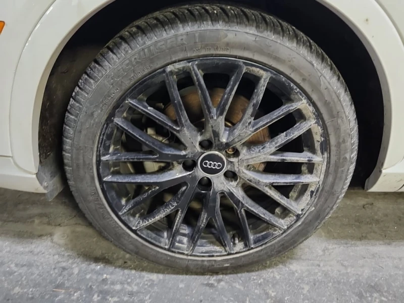 Audi Q3 * 2.0 TFSI quattro Technik Tiptronic * CARFAX * БЕ, снимка 7 - Автомобили и джипове - 53307898