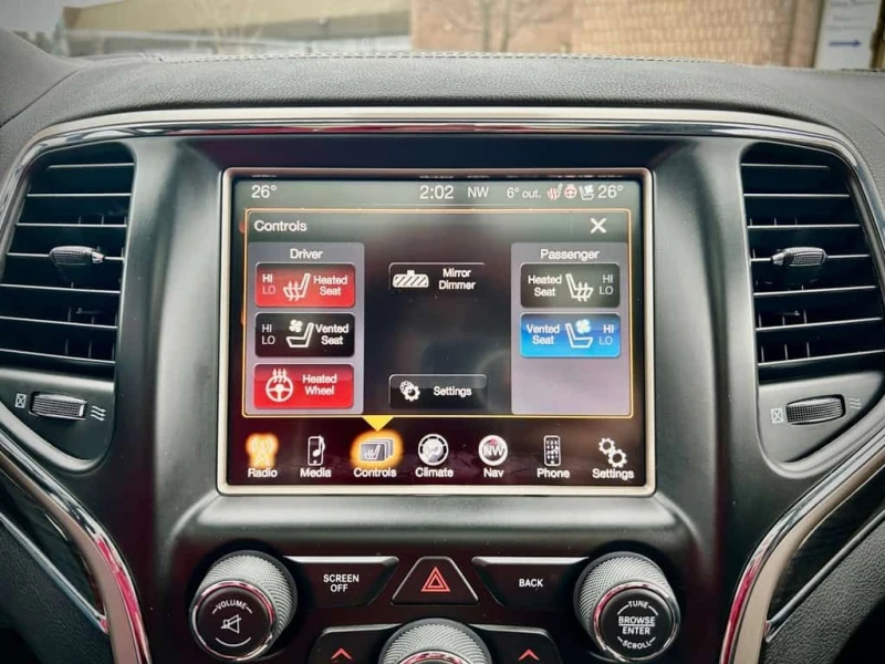 Jeep Grand cherokee * OVERLAND | 31 SERVICE RECORDS | ONE OWNER * CARF, снимка 15 - Автомобили и джипове - 53529254