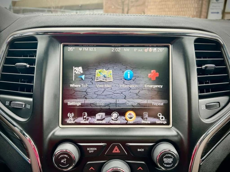 Jeep Grand cherokee * OVERLAND | 31 SERVICE RECORDS | ONE OWNER * CARF, снимка 16 - Автомобили и джипове - 53529254