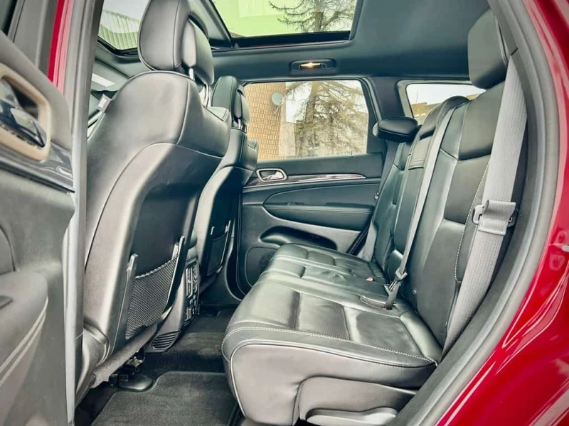 Jeep Grand cherokee * OVERLAND | 31 SERVICE RECORDS | ONE OWNER * CARF, снимка 11 - Автомобили и джипове - 53529254