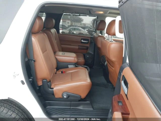 Toyota Sequoia  Platinum, снимка 12 - Автомобили и джипове - 48758108