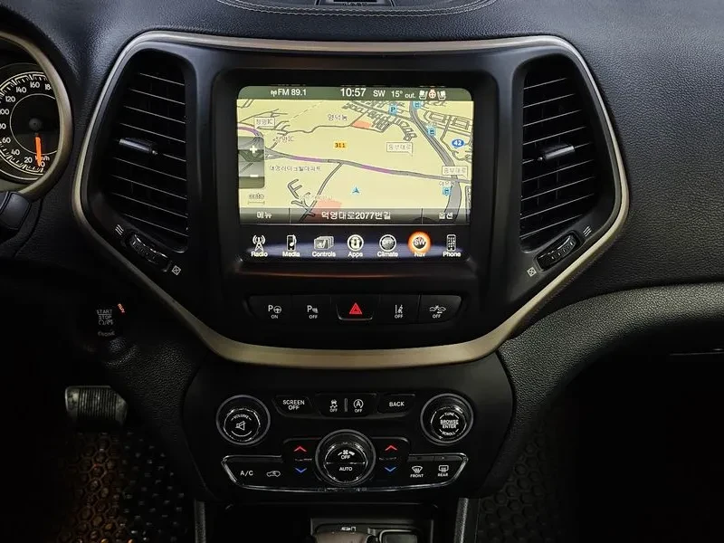 Jeep Cherokee 2.2 Diesel Limited 4Wd, снимка 14 - Автомобили и джипове - 55816083