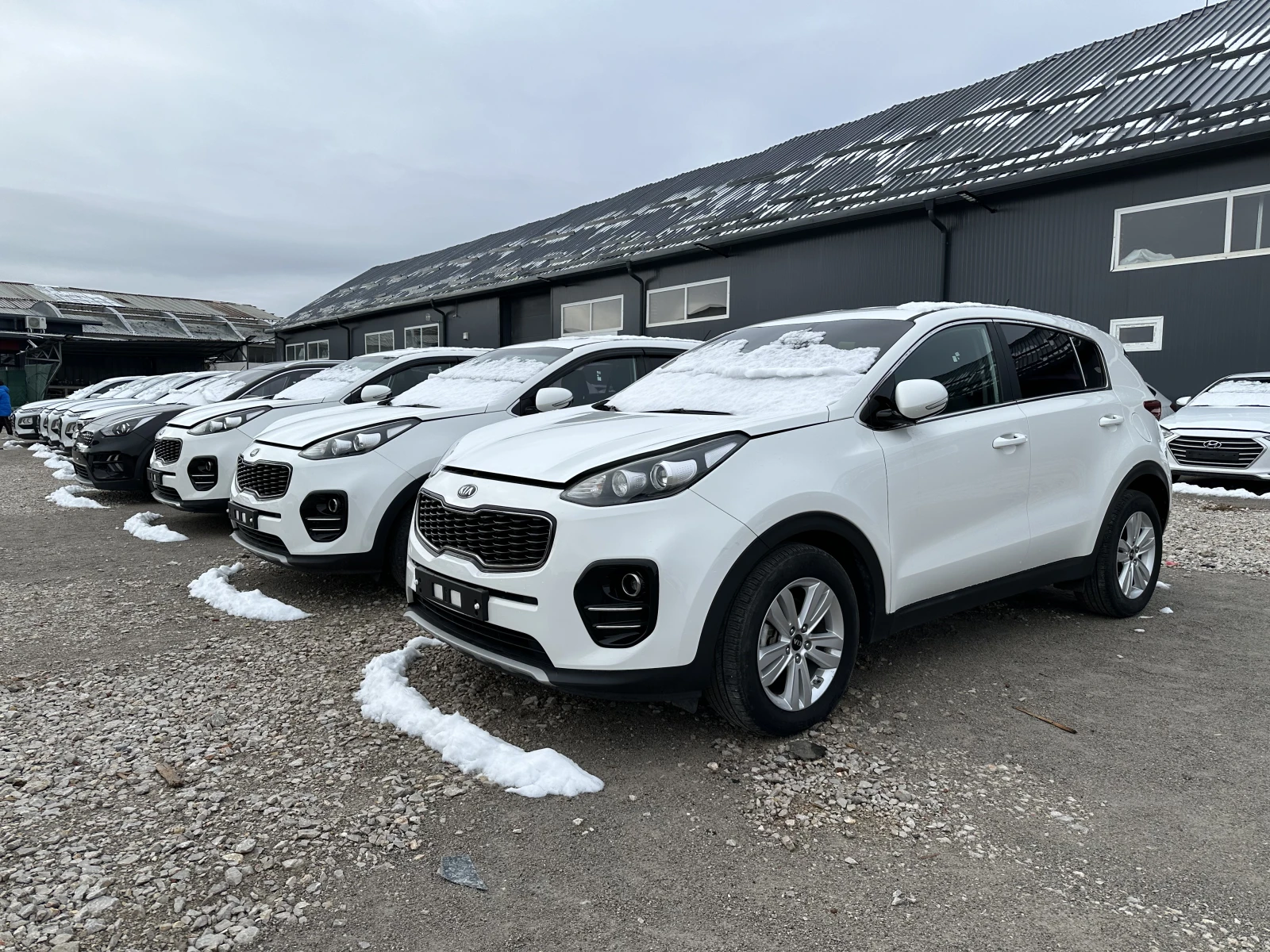 Kia Sportage 3 БРОЯ / ВНОС ОТ КОРЕЯ / ОРИГИНАЛЕН ПРОБЕГ - изображение 3