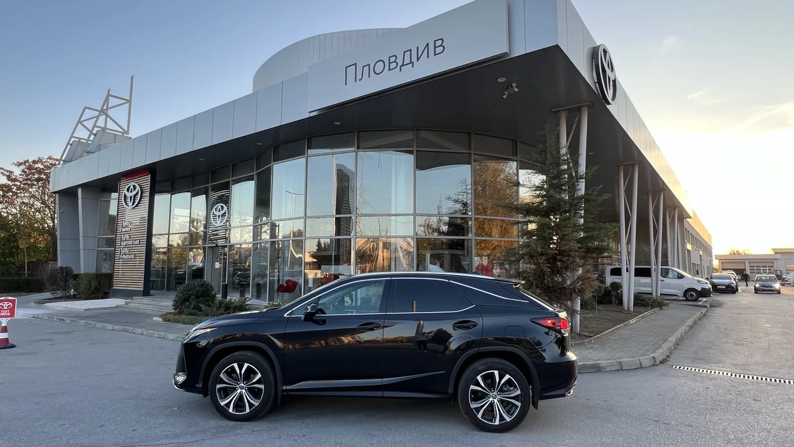 Lexus RX 350 Безупречен! Топ! 57000км - изображение 2