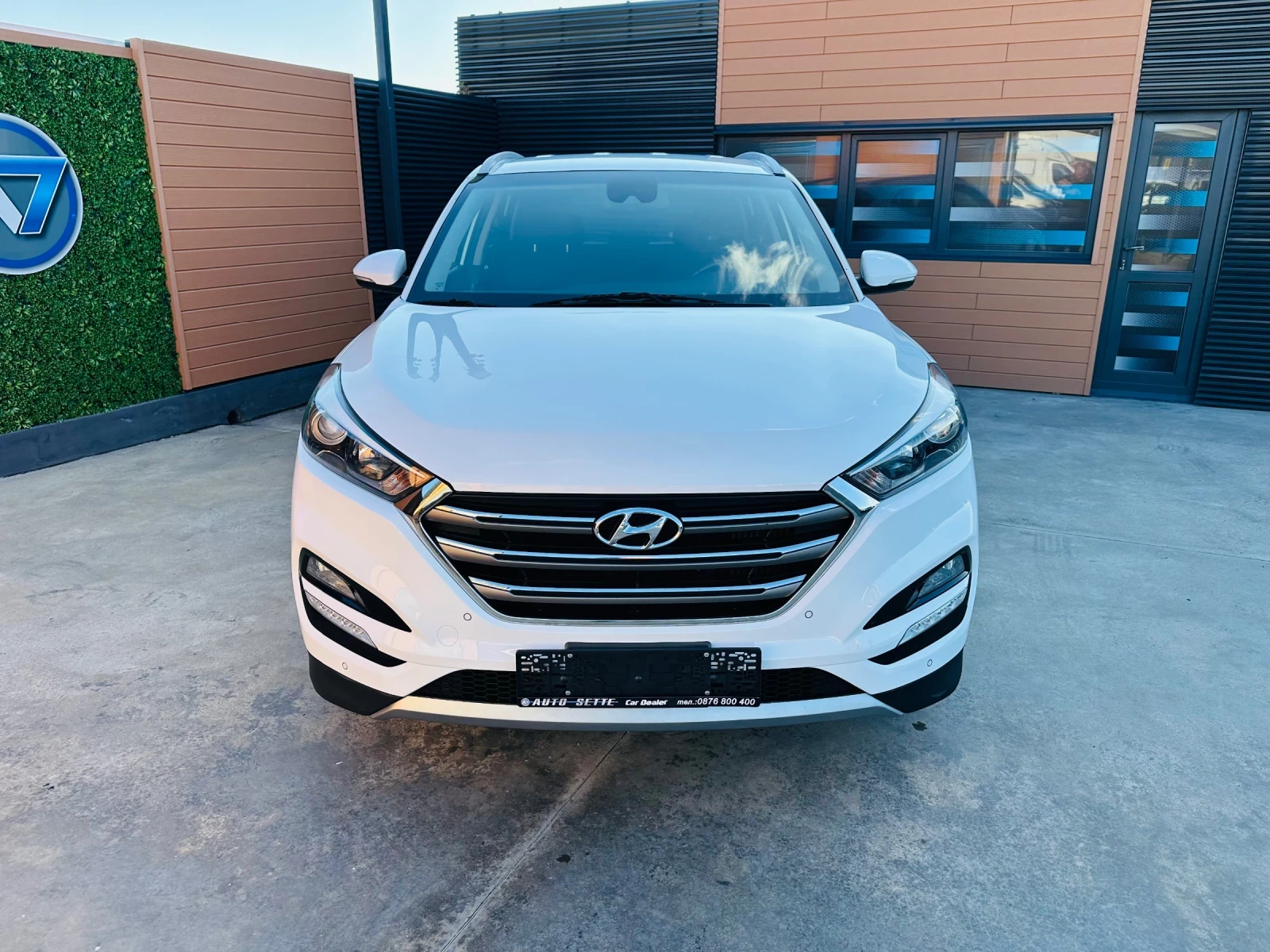 Hyundai Tucson 2.0 CRDI/4x4/Navi/Камера - изображение 2