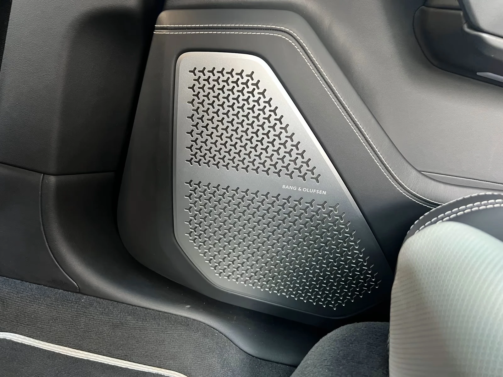 Lamborghini Urus | Mobile.bg   12