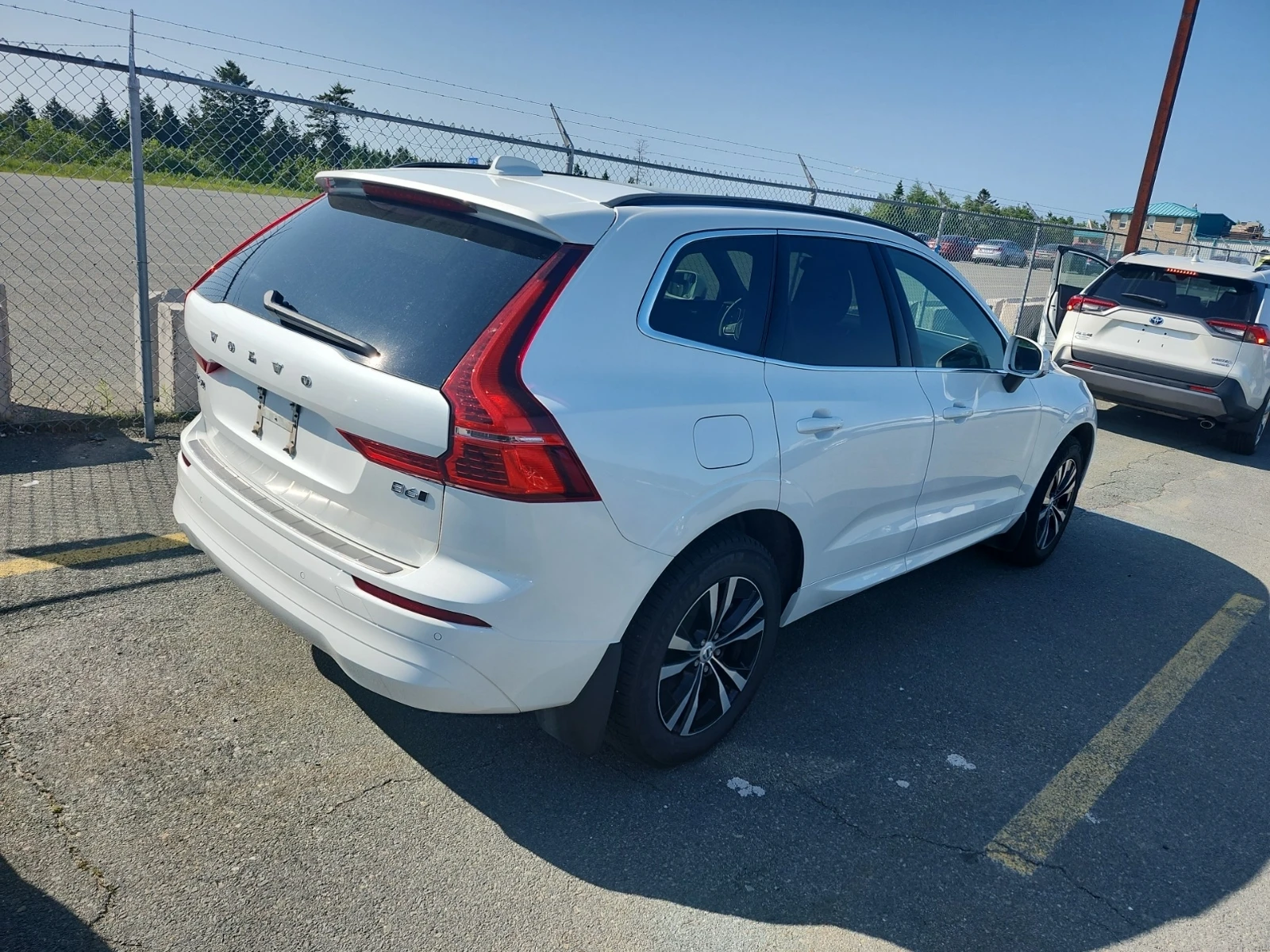 Volvo XC60 * CARFAX* ОПЦИЯ ЗА ФИНАНСИРАНЕ*  - изображение 4