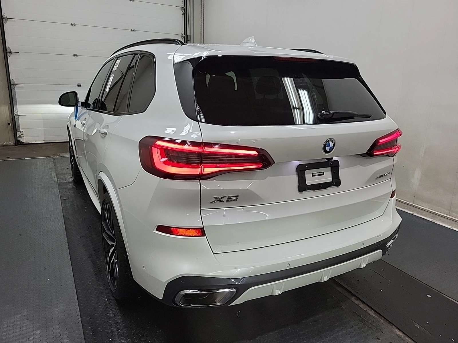 BMW X5 40i AWD * CARFAX * АвтоКредит * Цена до България*  - изображение 4