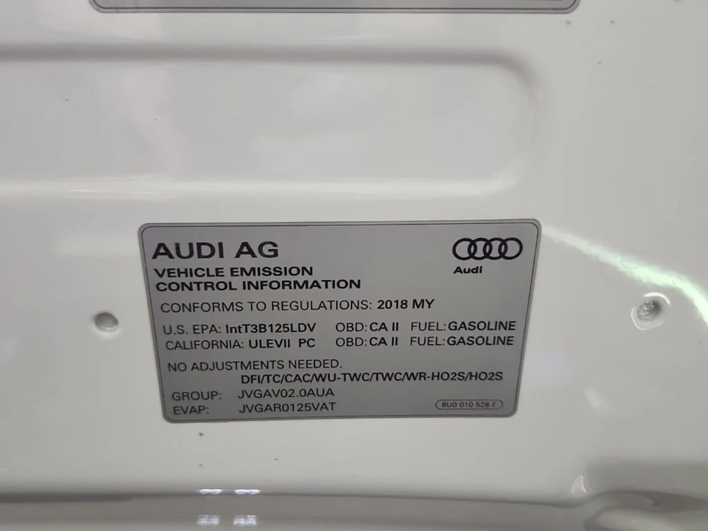 Audi Q3 * 2.0 TFSI quattro Technik Tiptronic * CARFAX * БЕ - изображение 9