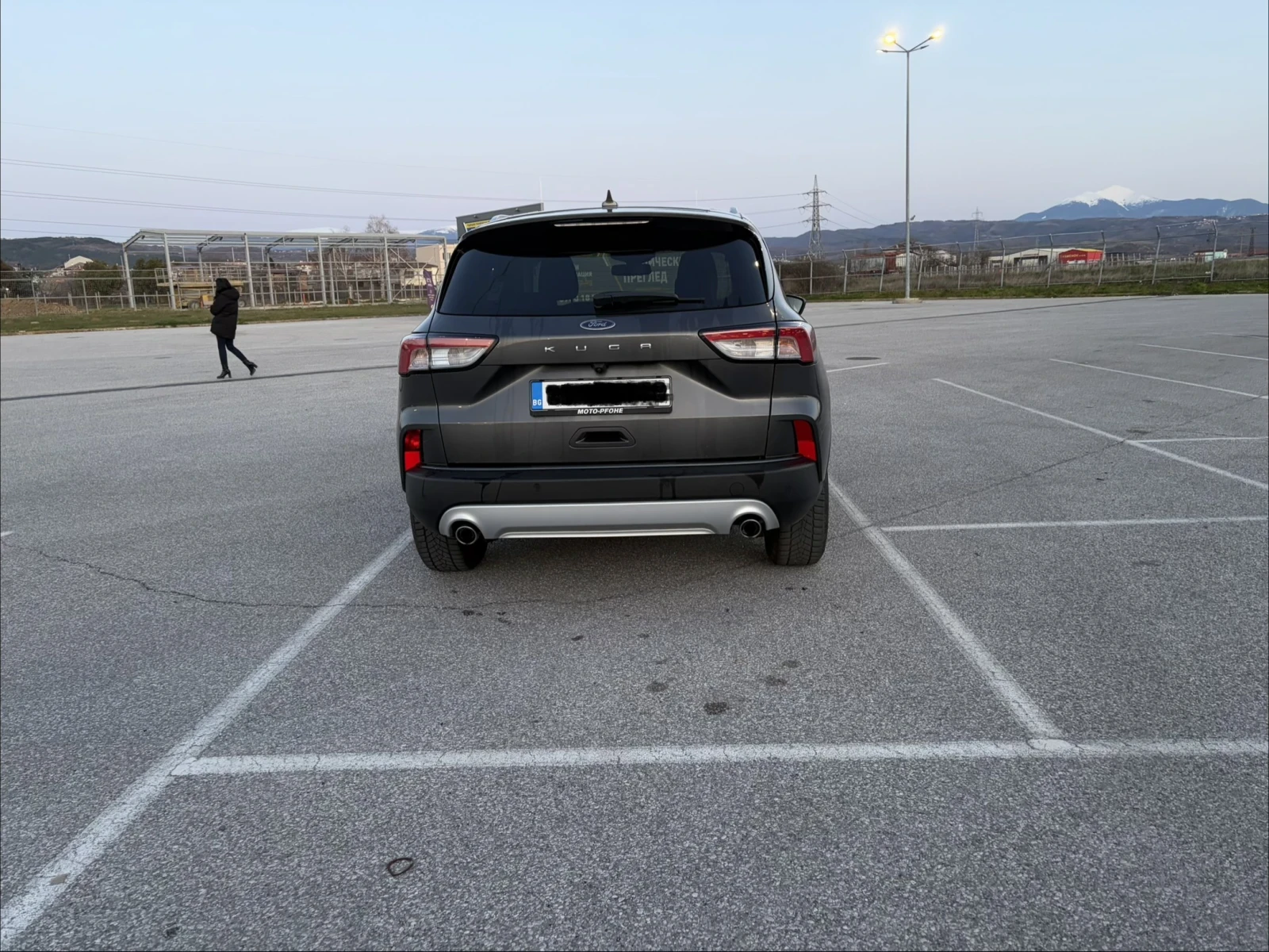 Ford Kuga 1.5, снимка 5 - Автомобили и джипове - 53841301