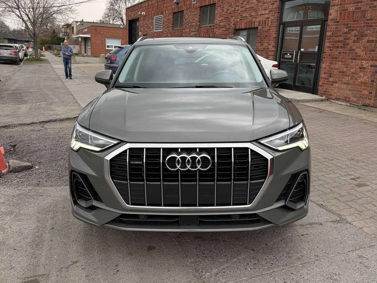 Audi Q3 * Progressiv * CARFAX * ЦЕНА ДО БГ, снимка 5 - Автомобили и джипове - 54380721