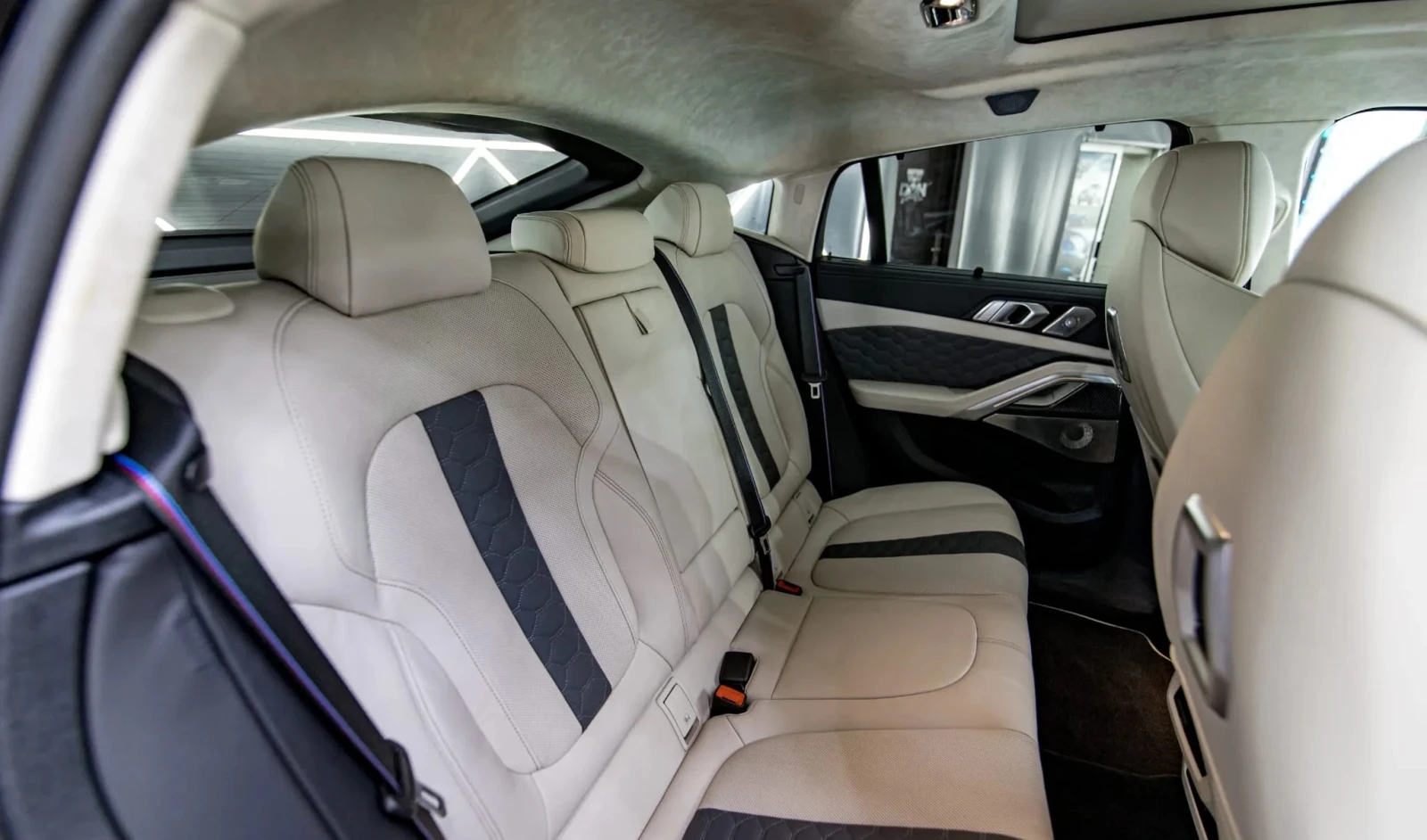 BMW X6 Competition xDrive, снимка 8 - Автомобили и джипове - 54428699