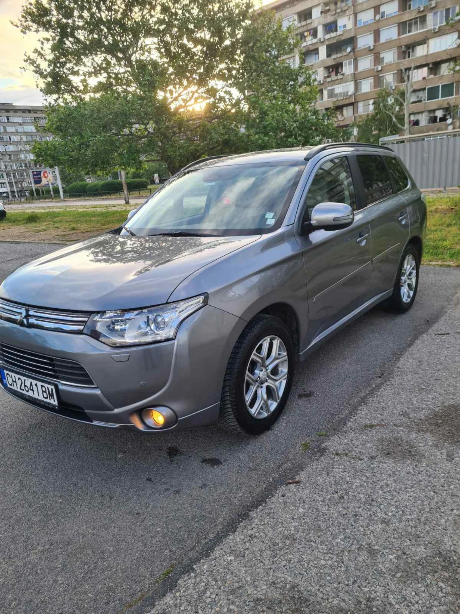 Mitsubishi Outlander