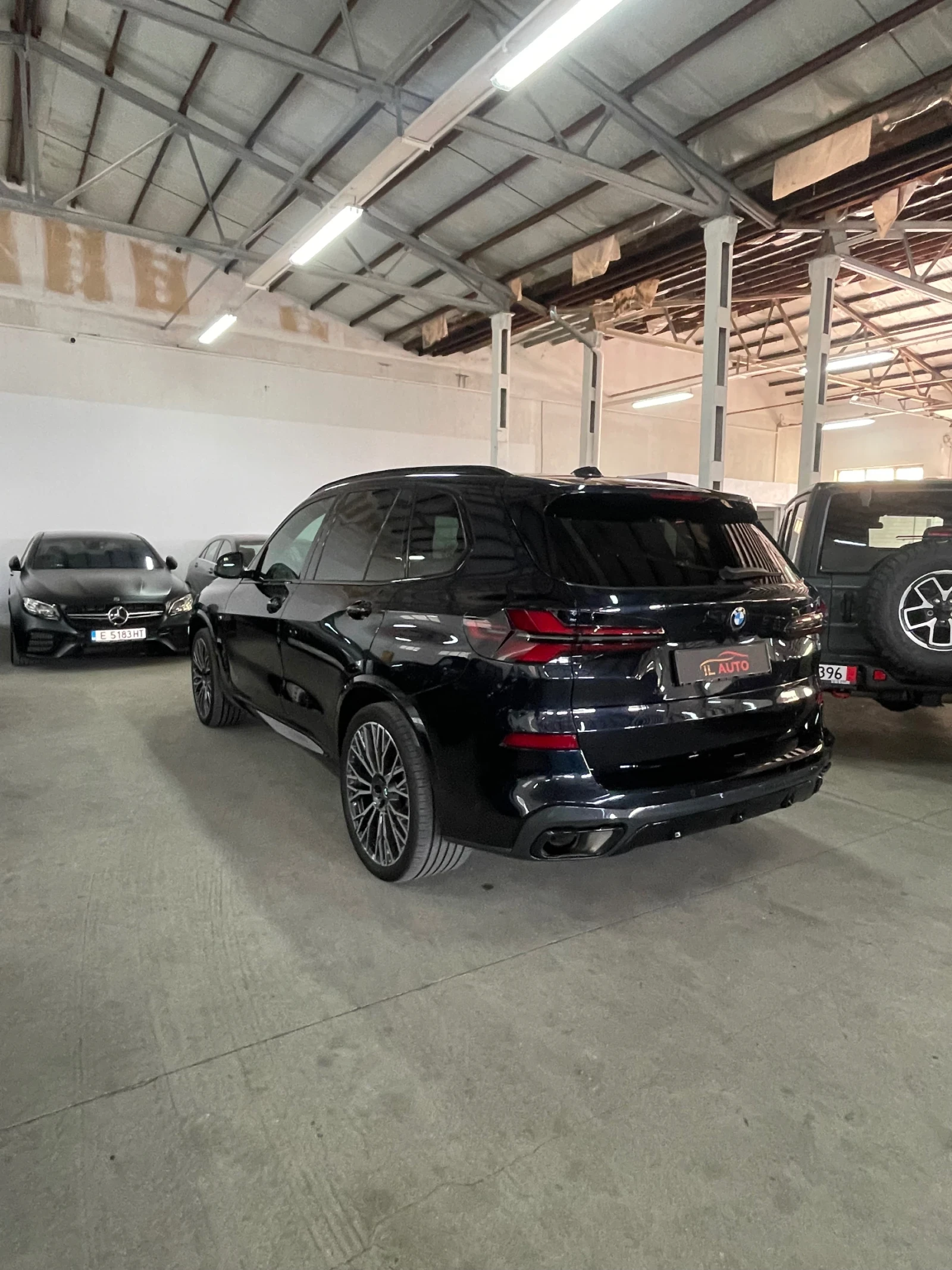 BMW X5 4.0D/Mpak/дист/harman/kardon/обдух/панор/head-up/3, снимка 6 - Автомобили и джипове - 55591628