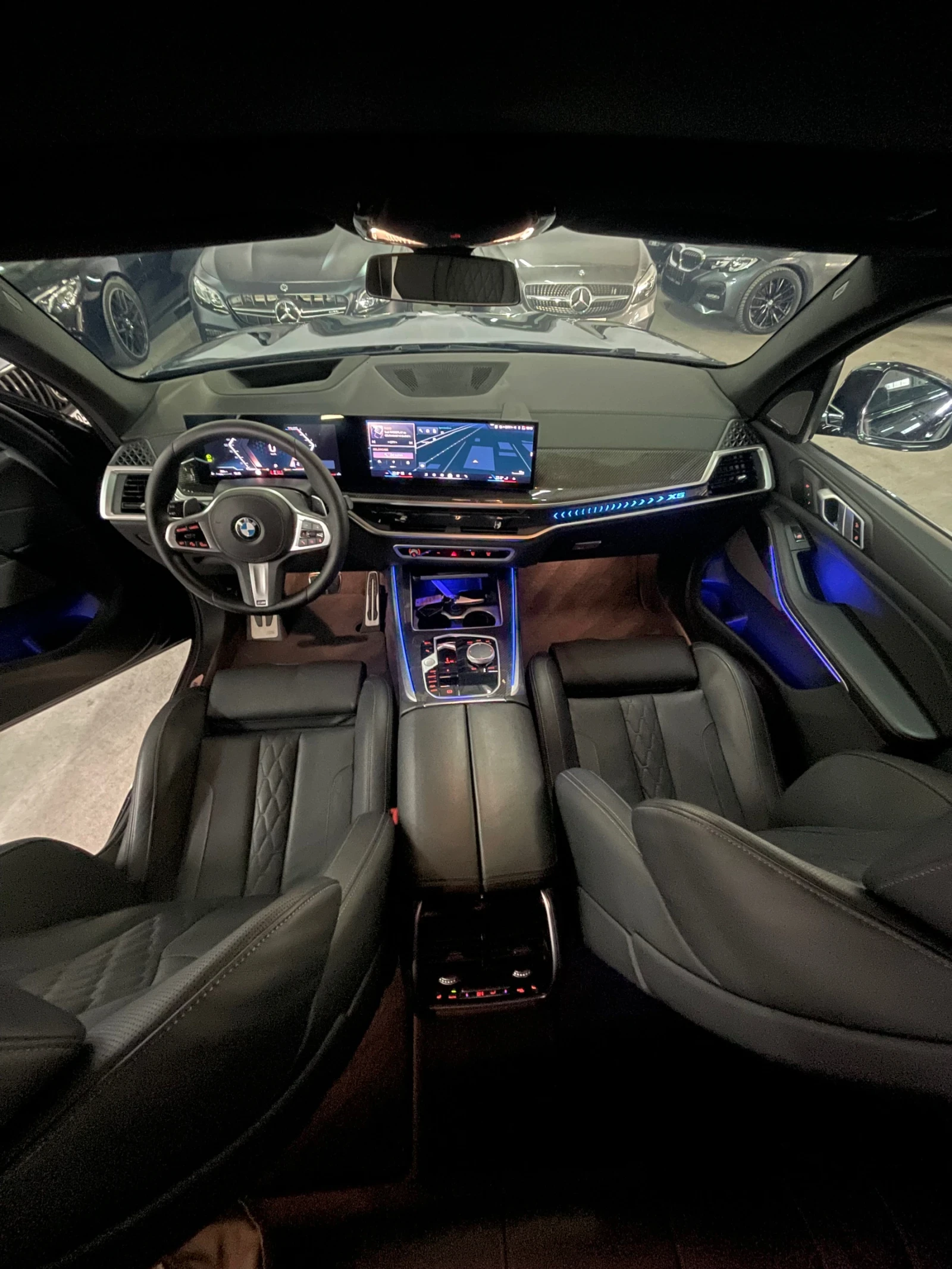 BMW X5 4.0D/Mpak/дист/harman/kardon/обдух/панор/head-up/3, снимка 9 - Автомобили и джипове - 55591628