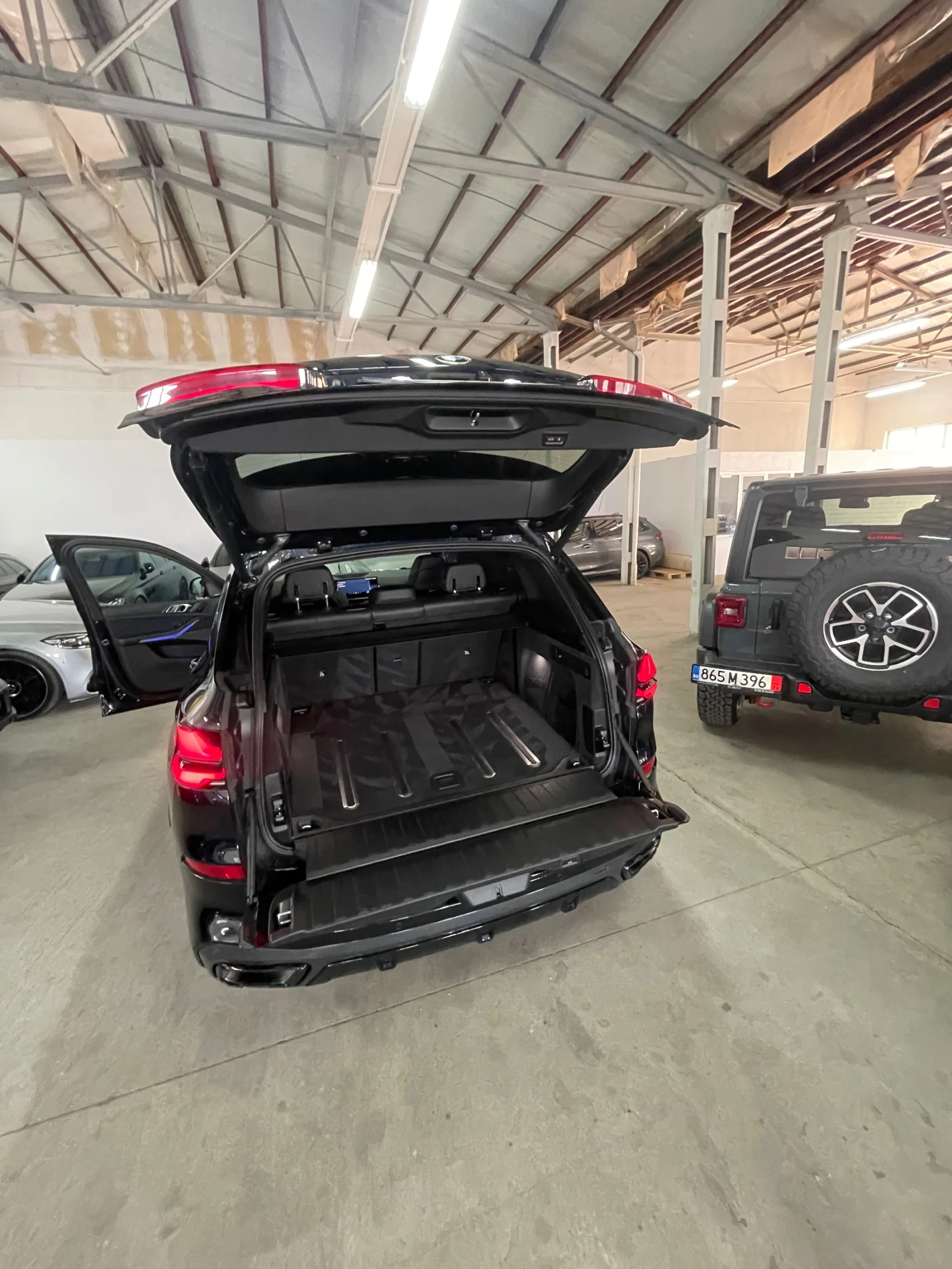 BMW X5 4.0D/Mpak/дист/harman/kardon/обдух/панор/head-up/3, снимка 16 - Автомобили и джипове - 55591628