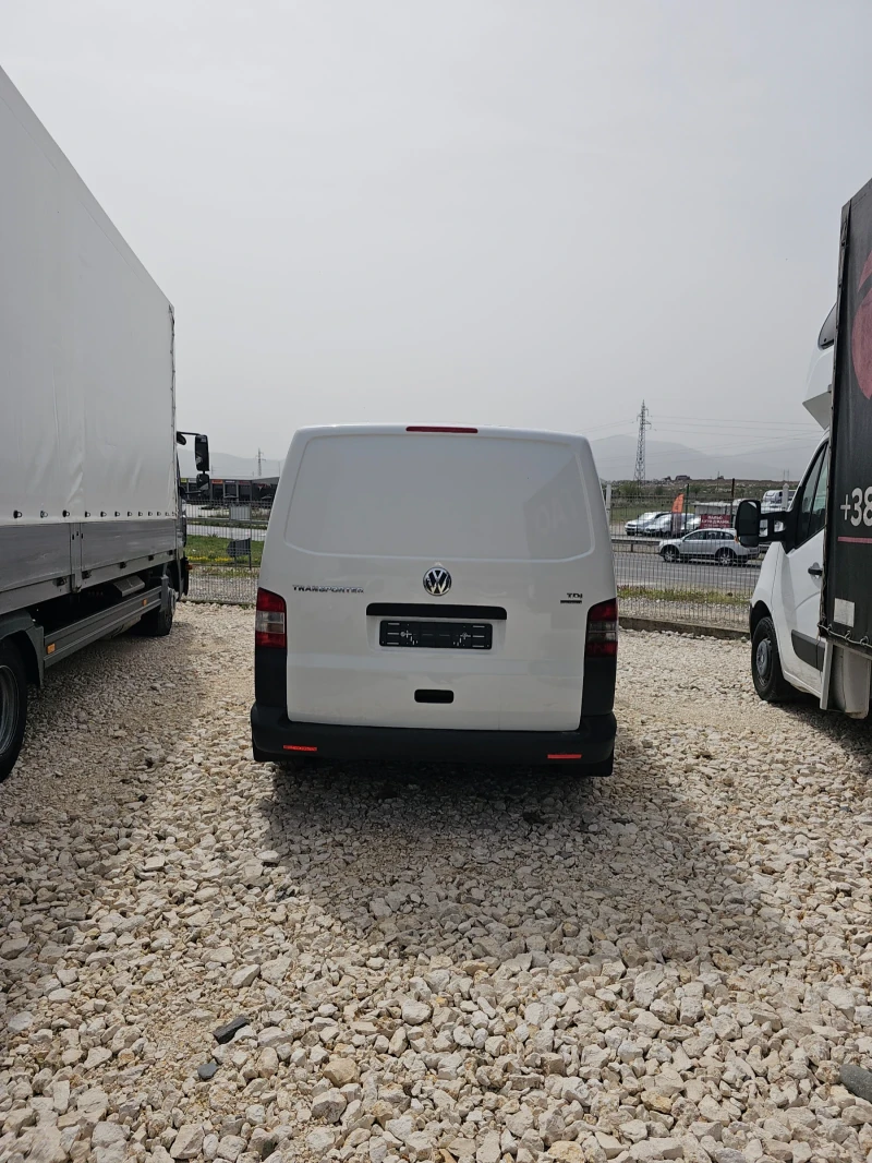 VW T5, снимка 2 - Бусове и автобуси - 47489715