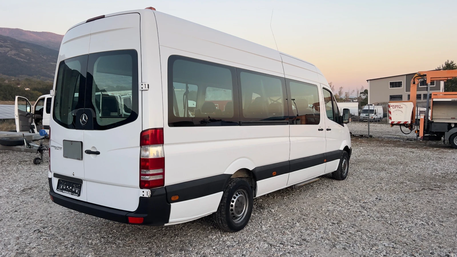 Mercedes-Benz Sprinter 311 311/646/едно турбо Макси 9 места - изображение 4