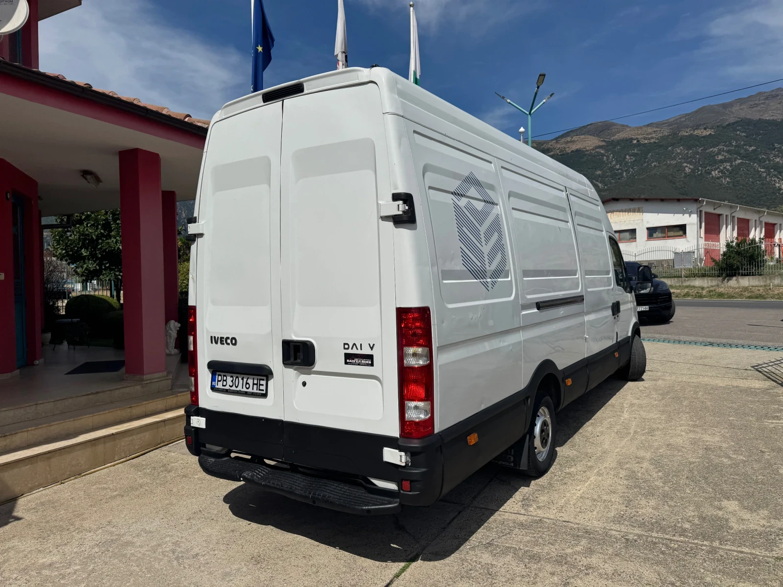 Iveco Daily 3.0HPI* 35S15* Euro 5* Климатик* MАXI база - изображение 9