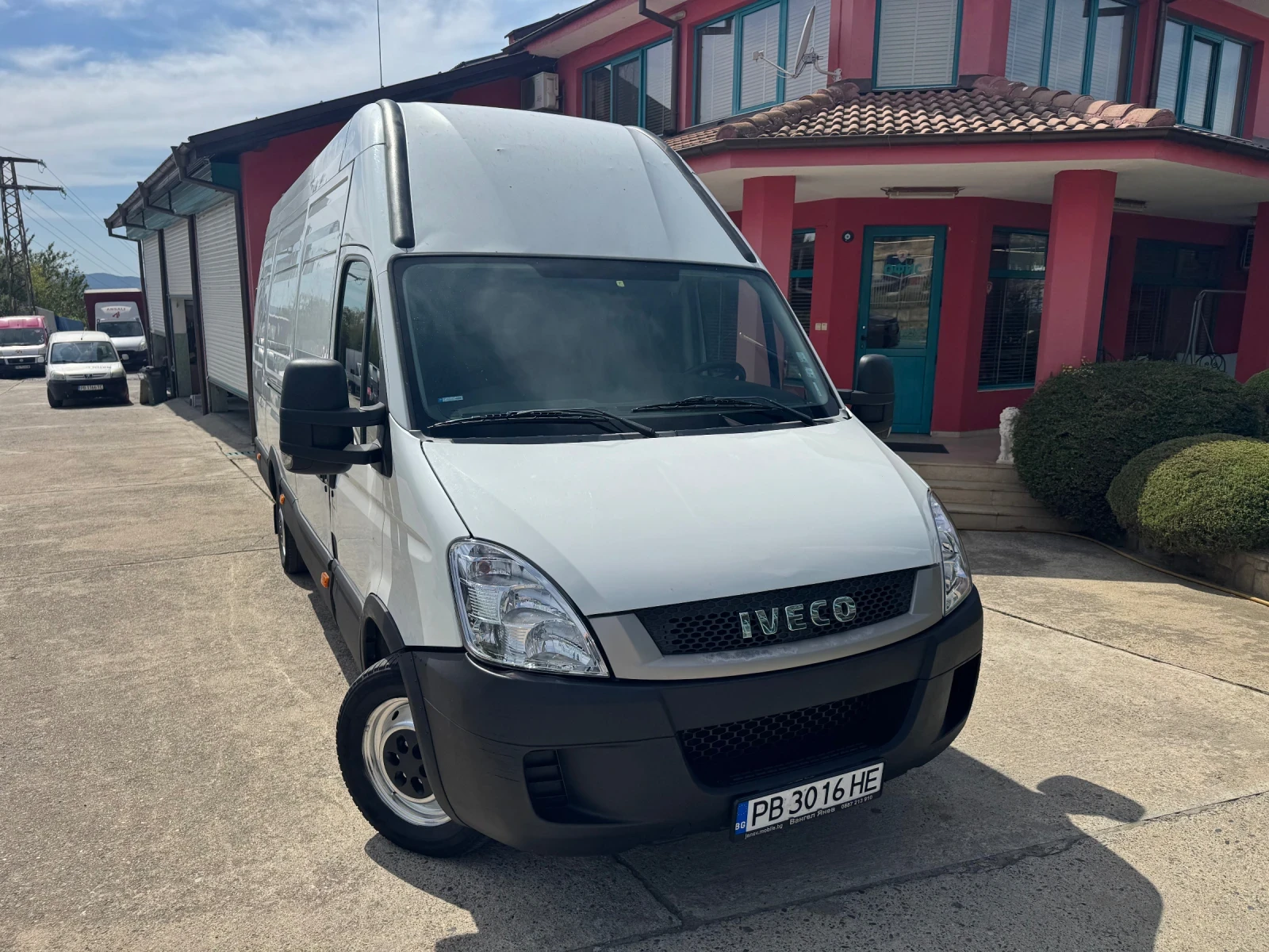 Iveco Daily 3.0HPI* 35S15* Euro 5* Климатик* MАXI база - изображение 2