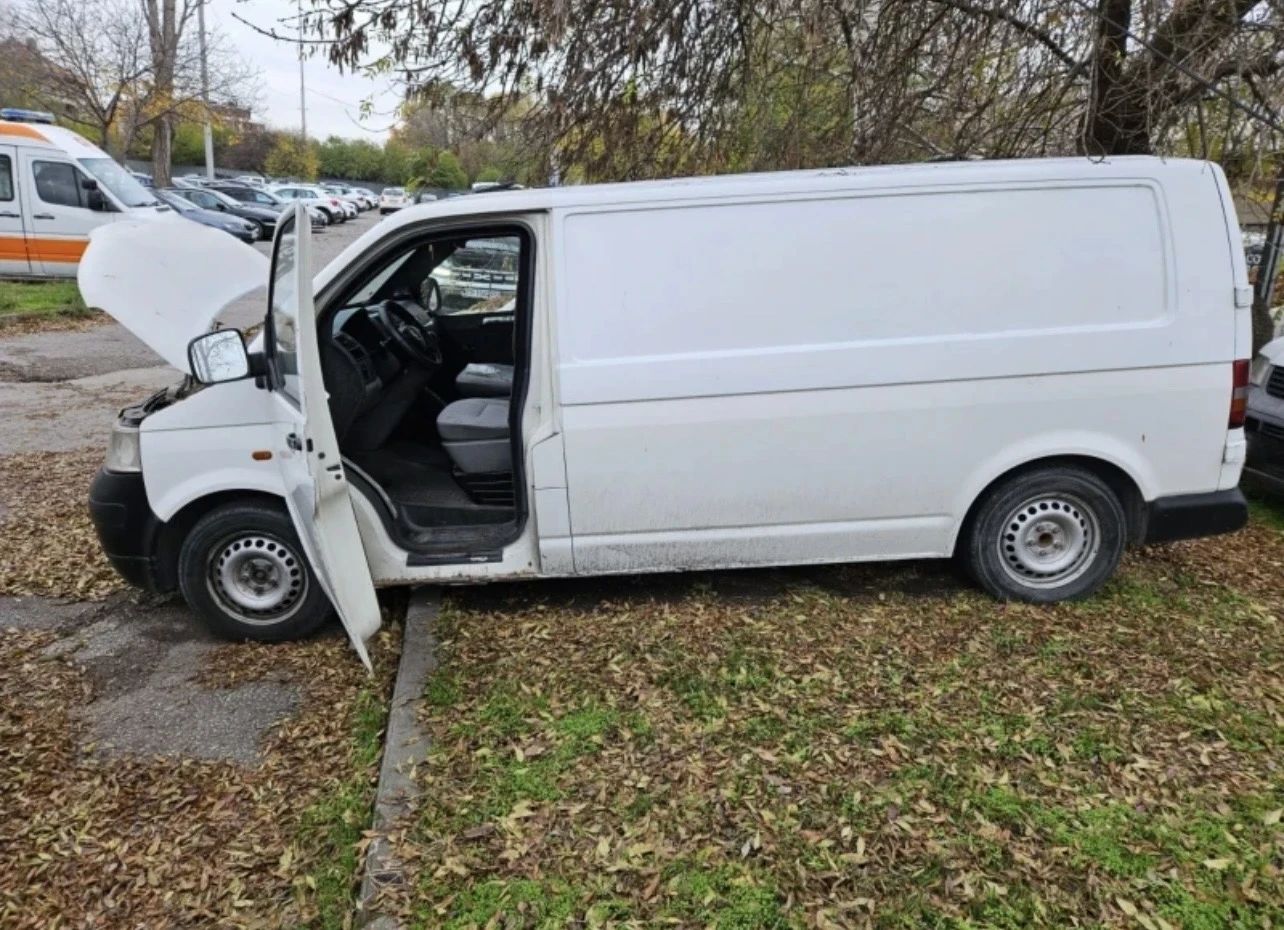 VW T5 2.5 tdi Двигател- BNZ НА ЧАСТИ - изображение 3