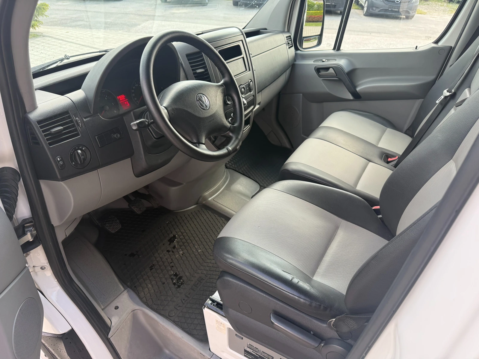 VW Crafter 2.0TDI ����������� L2H2 Euro 5  | Mobile.bg � ����������� 12