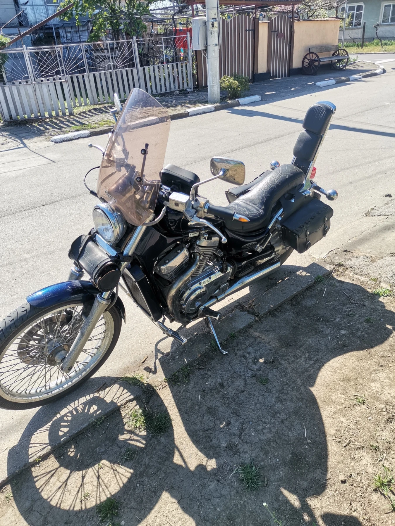Suzuki Intruder 800 - изображение 2