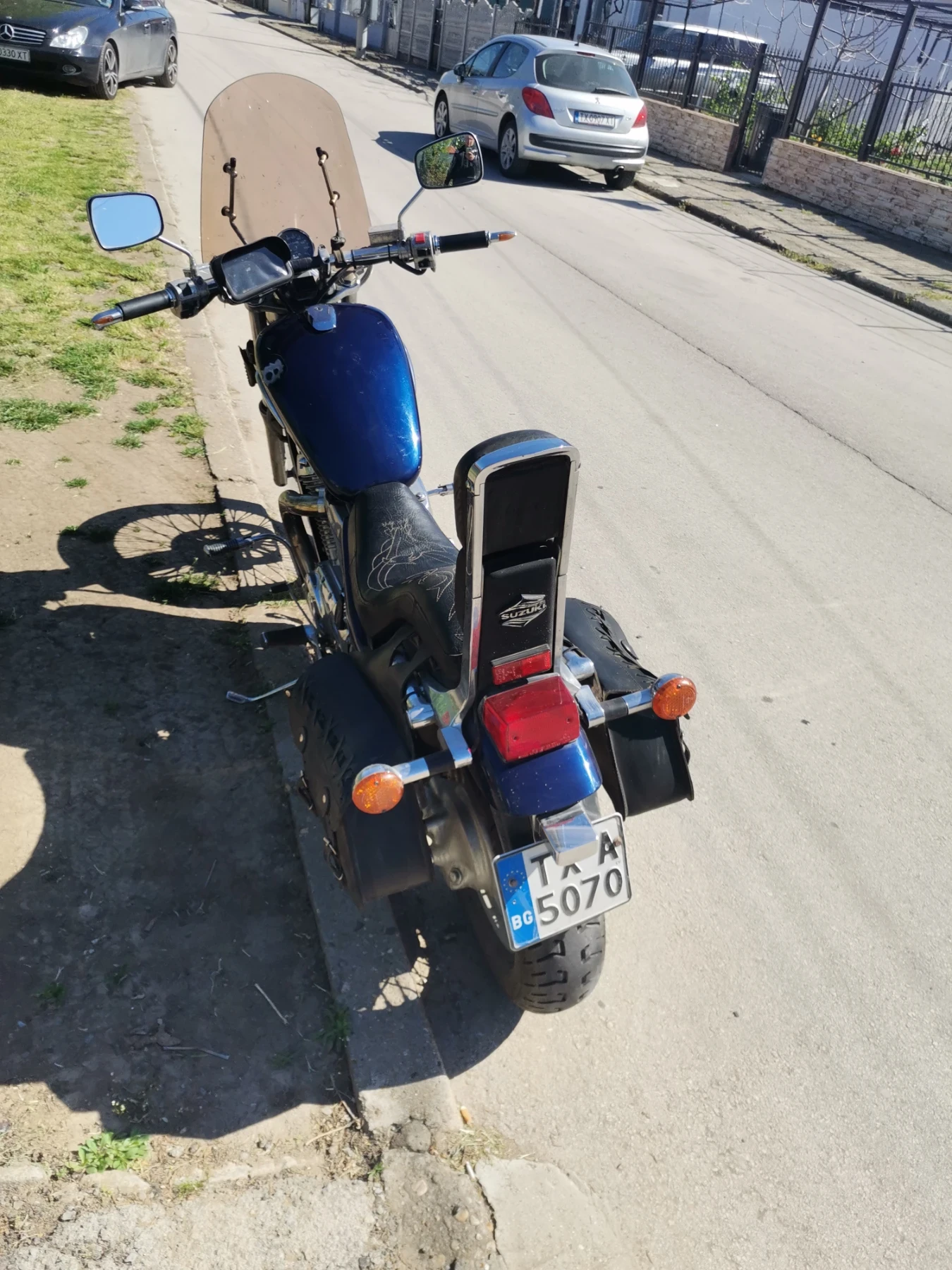 Suzuki Intruder 800 - изображение 3