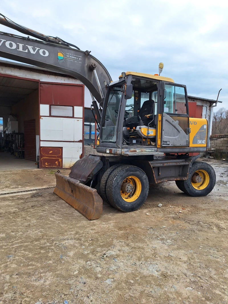 Багер Volvo ew140, снимка 2 - Индустриална техника - 48252076