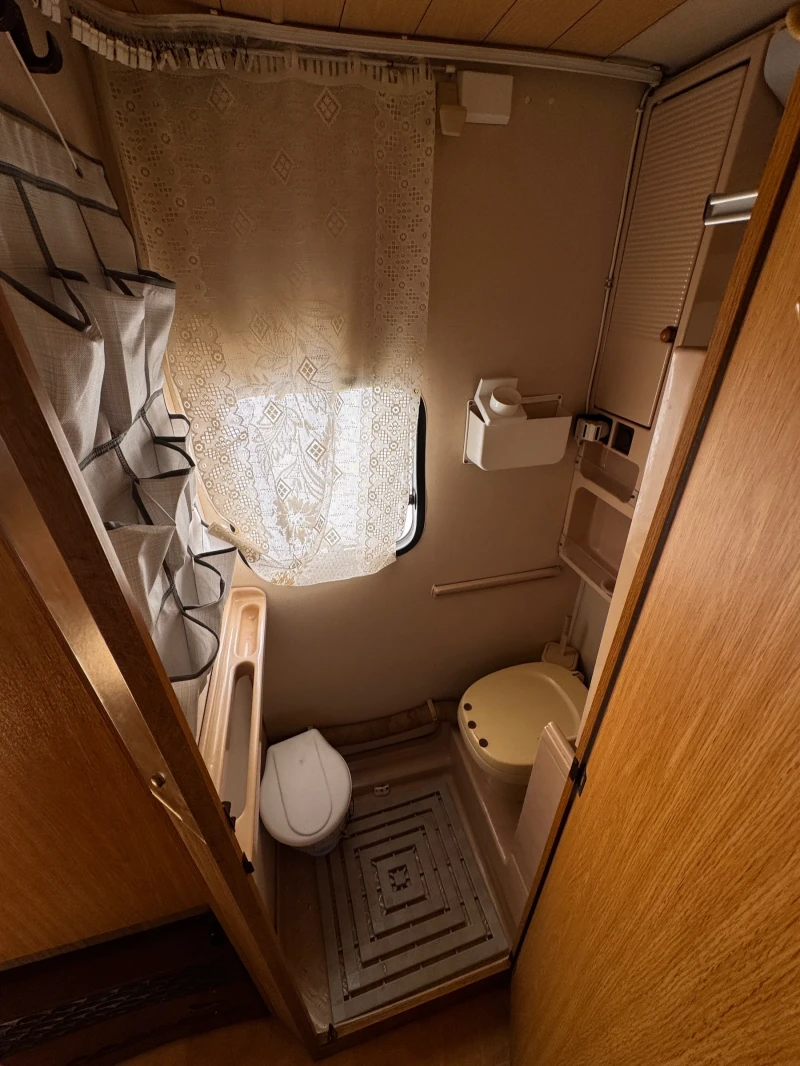 Кемпер Ford Transit 2.5D ИТАЛИЯ, снимка 17 - Каравани и кемпери - 52291949