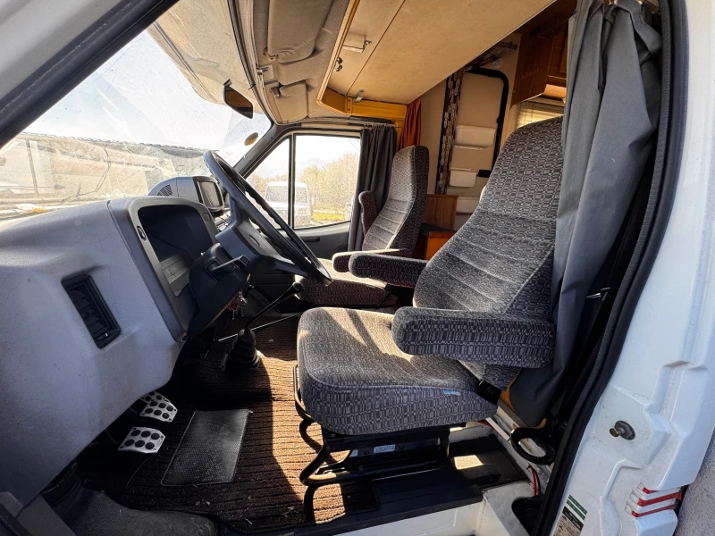Кемпер Ford Transit 2.5D ИТАЛИЯ, снимка 4 - Каравани и кемпери - 52291949