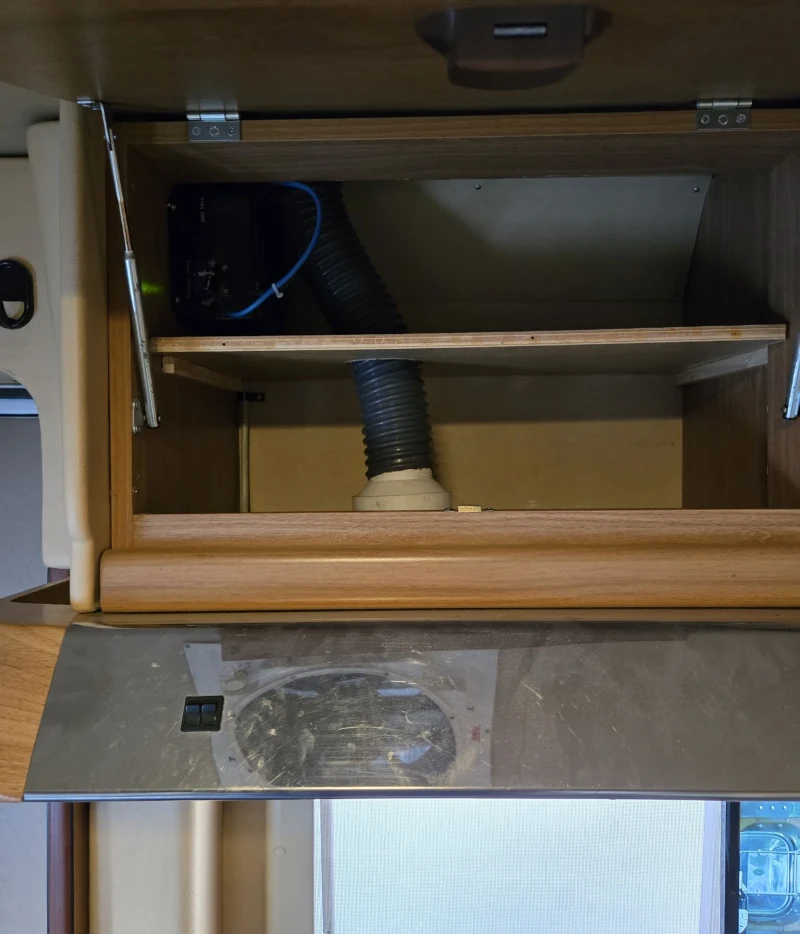 Кемпер Laika Ecovip 3, снимка 11 - Каравани и кемпери - 52507974