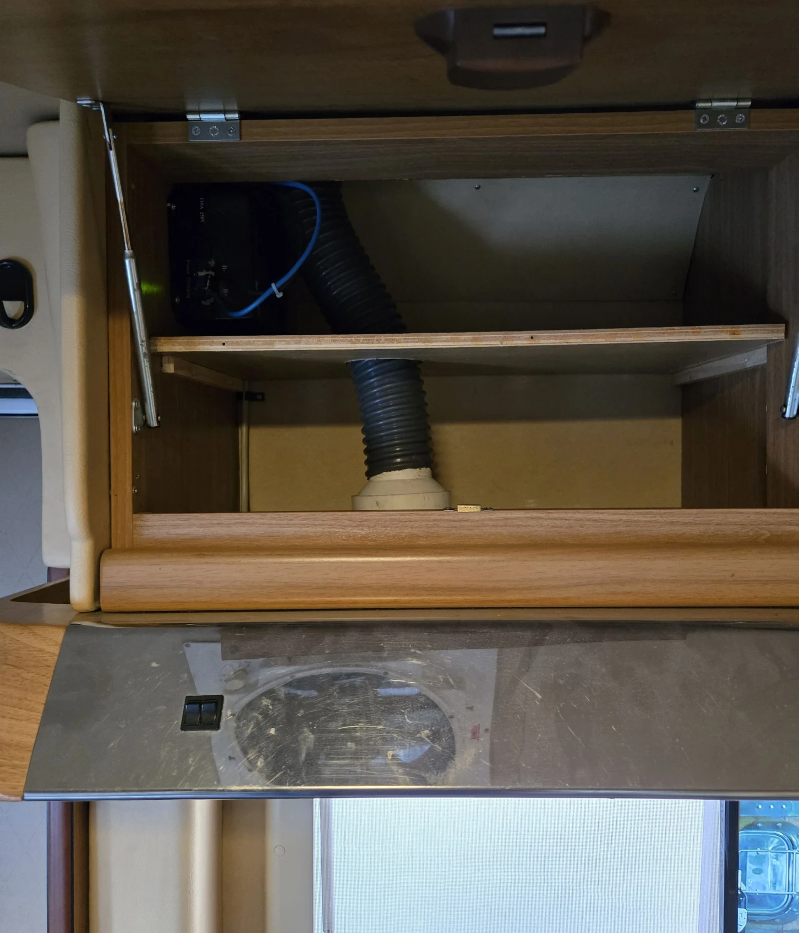  Laika Ecovip 3 | Mobile.bg   11