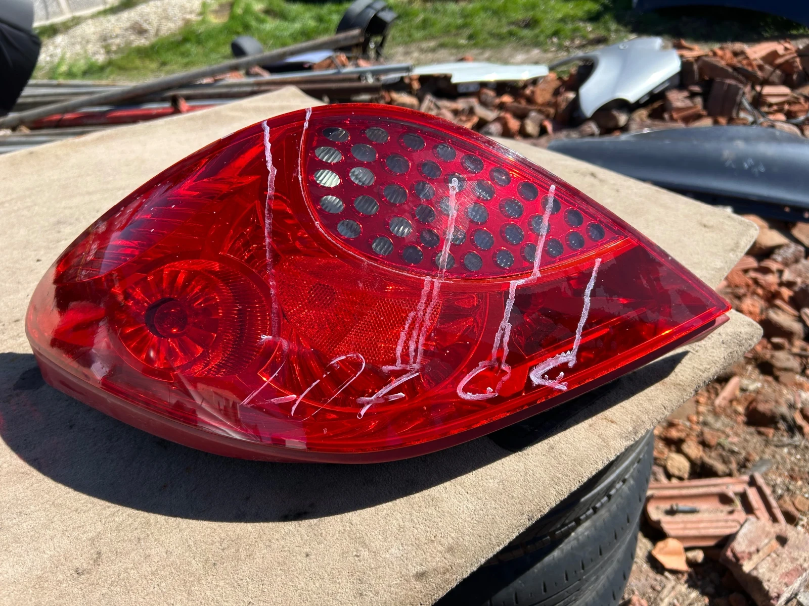 Десен стоп PEUGEOT 207CC 