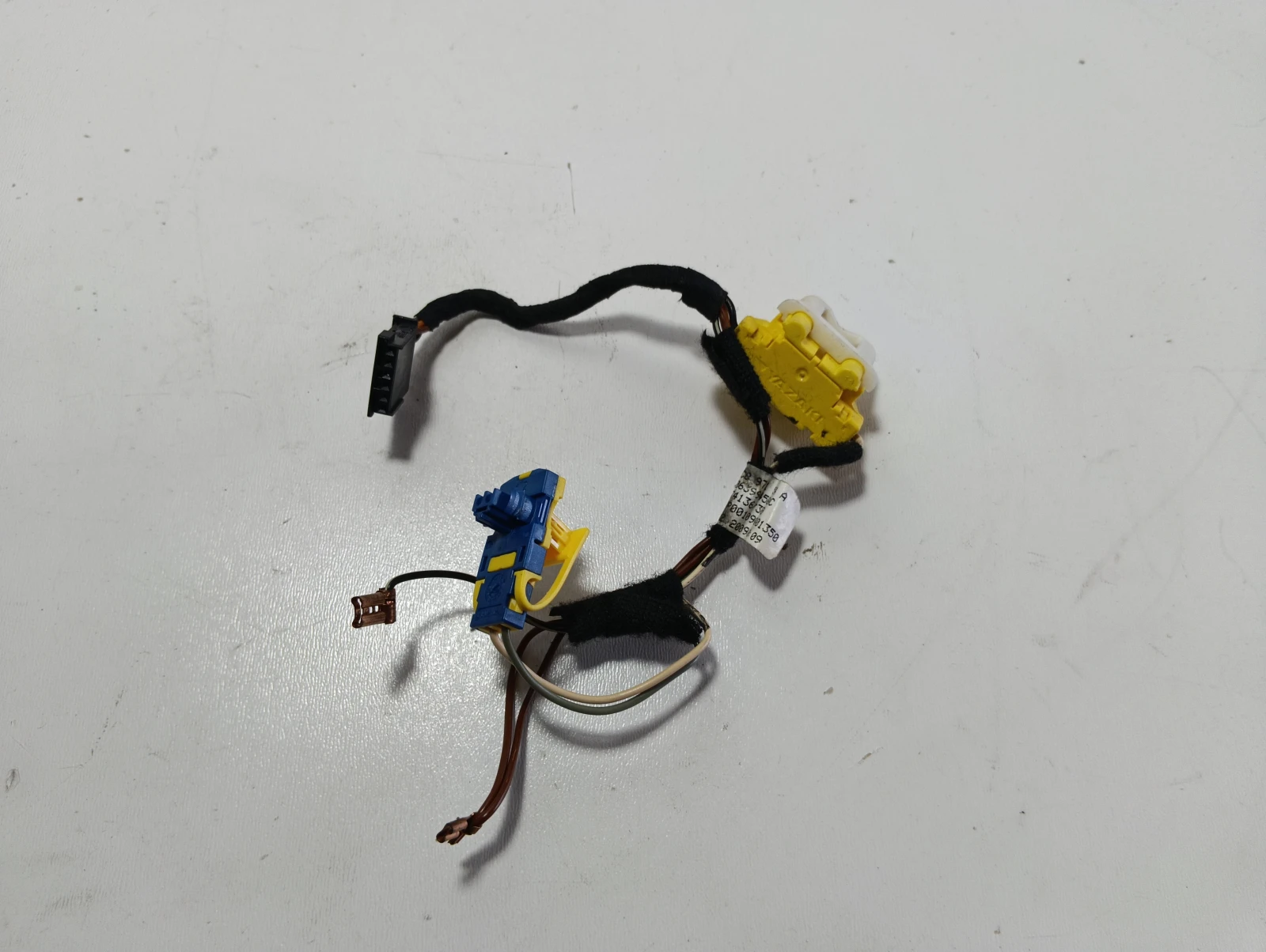 кабел еърбег 3C8971584A VW Golf