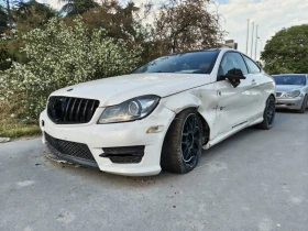 Mercedes-Benz C 350 4-MATIC Sport/Червен интериор, снимка 1