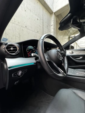 Обява за продажба на Mercedes-Benz E 300 EQ Boost 9G-TRONIC / в Гаранция / AMG оптика ~95 998 лв. - изображение 11