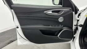 Alfa Romeo Giulia VELOCE RWD* АвтоКредит* (Цена до БГ) - 23999 € / 46937.96 лв. - 83601007 8
