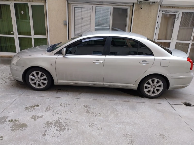 Toyota Avensis 1.8, снимка 1 - Автомобили и джипове - 48267649