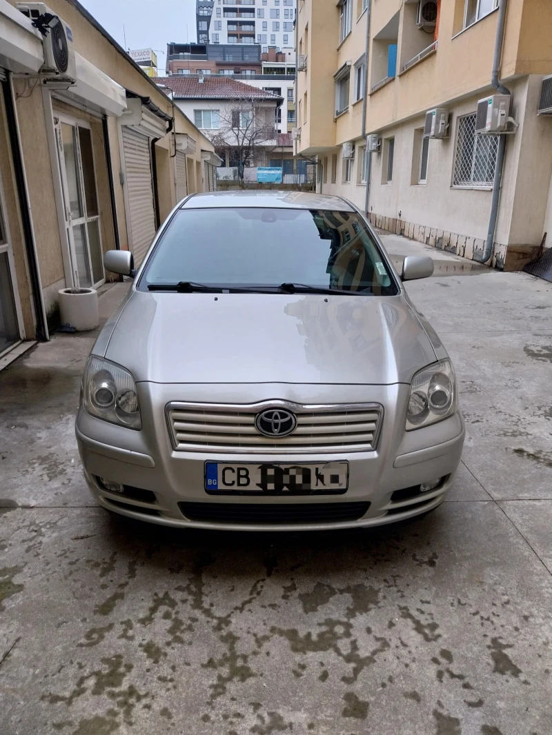 Toyota Avensis 1.8, снимка 4 - Автомобили и джипове - 48267649