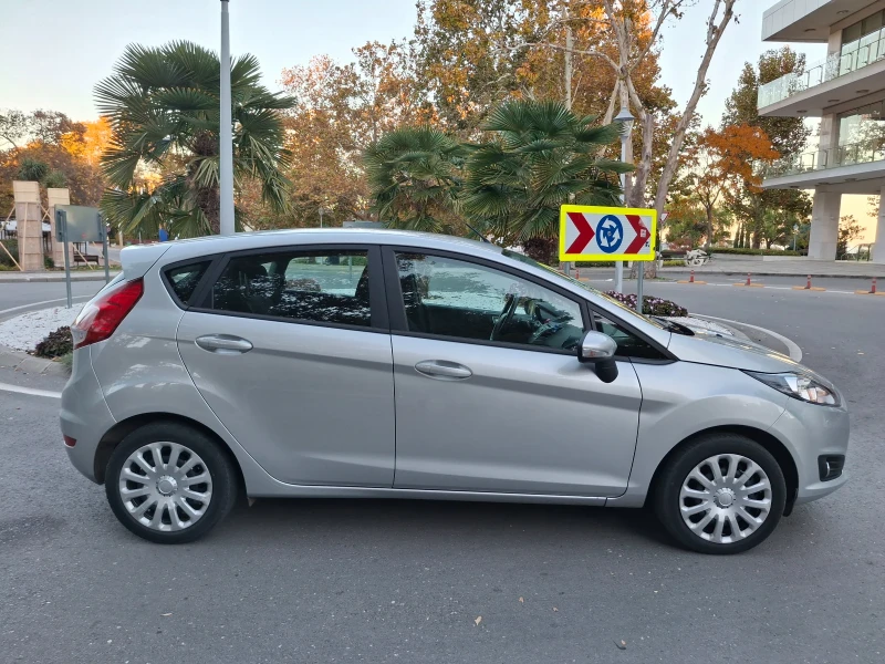 Ford Fiesta Фиеста, снимка 1 - Автомобили и джипове - 48349445