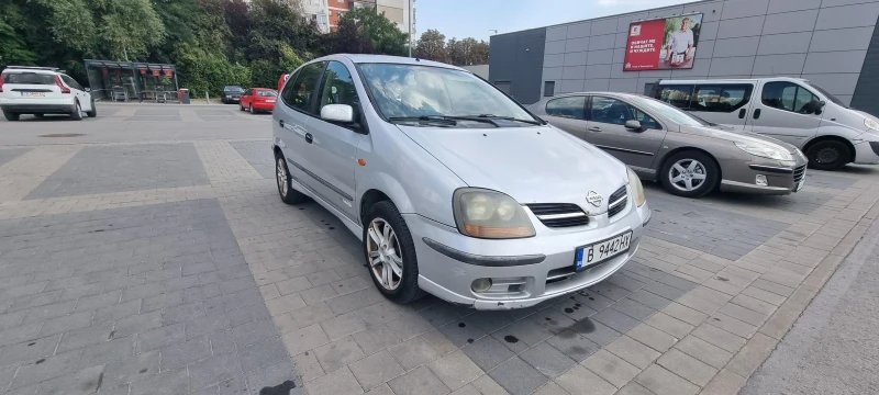 Nissan Almera tino, снимка 5 - Автомобили и джипове - 52496573