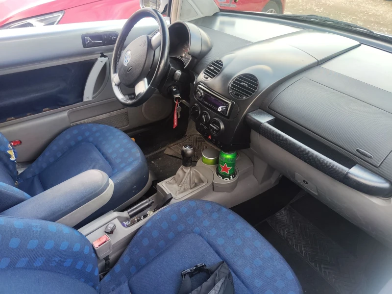 VW New beetle, снимка 4 - Автомобили и джипове - 52383577