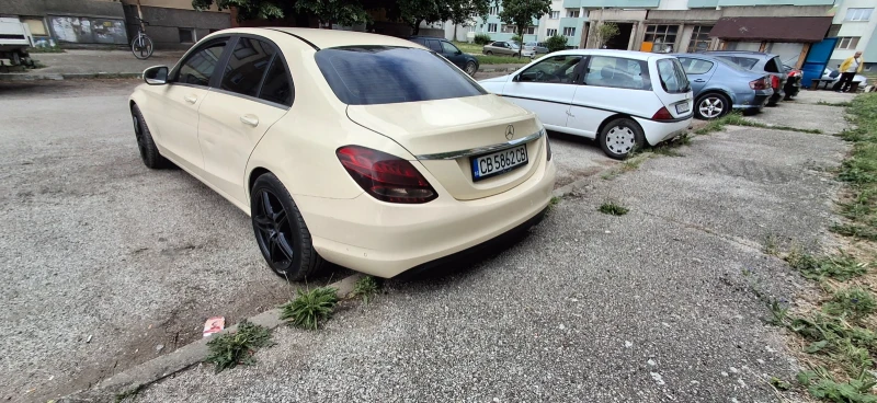 Mercedes-Benz C 220, снимка 4 - Автомобили и джипове - 52295234