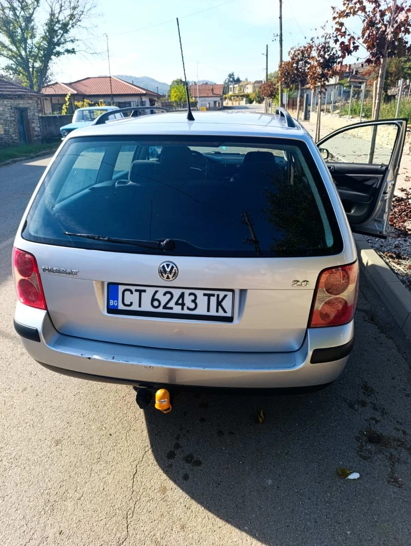 VW Passat, снимка 12 - Автомобили и джипове - 52393750