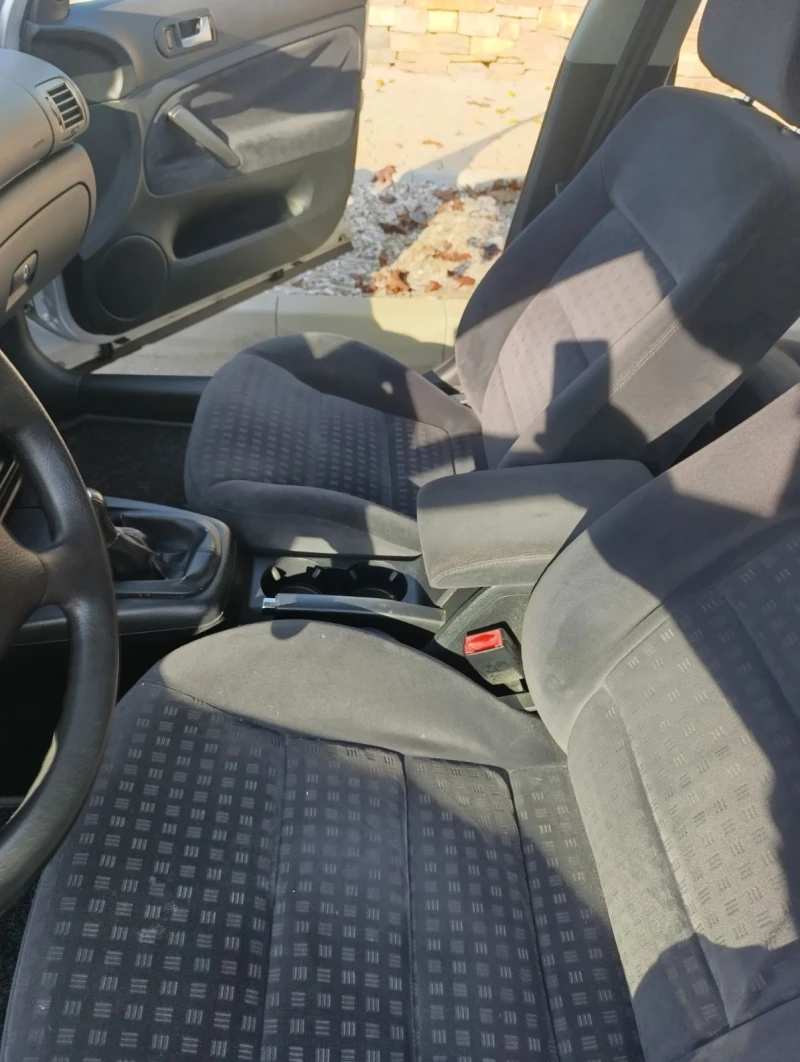 VW Passat, снимка 5 - Автомобили и джипове - 52393750