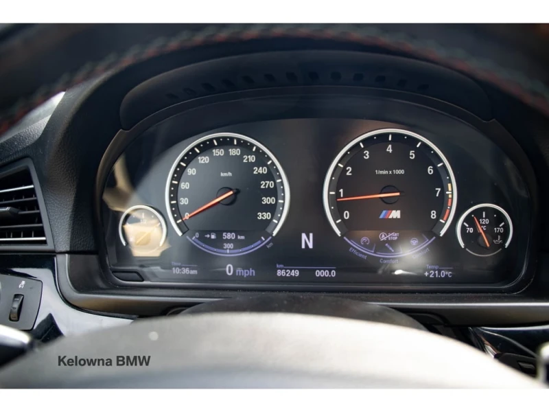 BMW M5 * 4dr Sdn * CARFAX * БЕЗ ПЪРВОНАЧАЛНА ВНОСКА, снимка 16 - Автомобили и джипове - 52830602